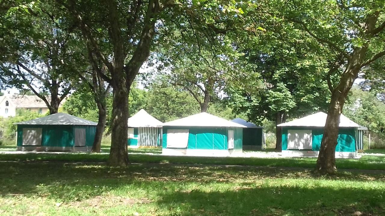 Camping Les Ombrages De L'Adour 호텔 Aire-sur-lʼAdour 외부 사진
